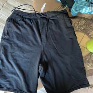 Lululemon (THE Short)